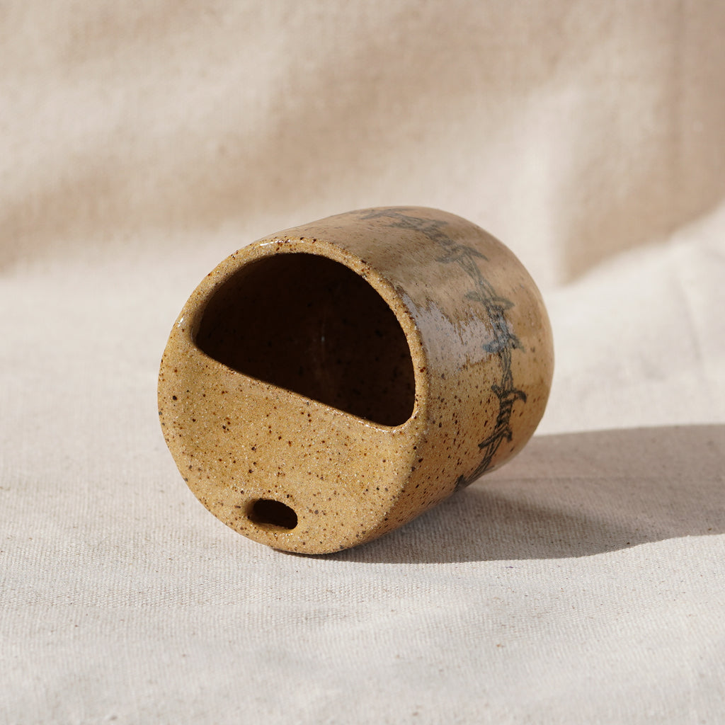 8oz Barbed Wire Cup